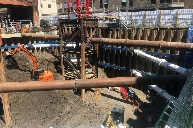 Overview of excavation at Royal Brompton Hospital site supported by Conquip 400 series props