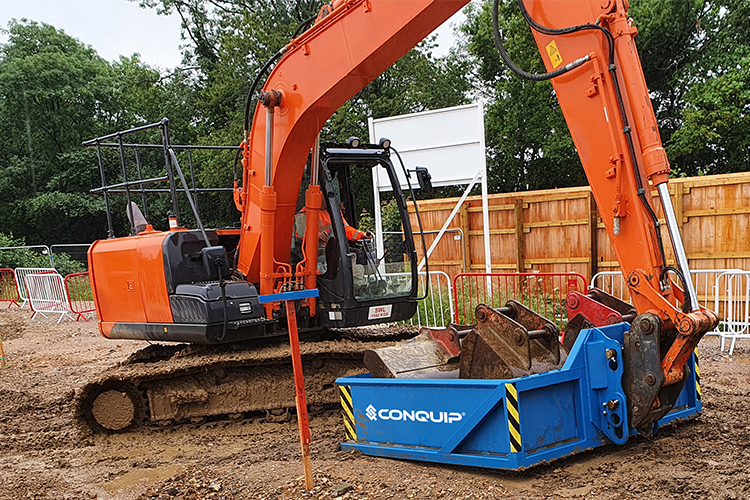 conquip excavator bucket box on excavator